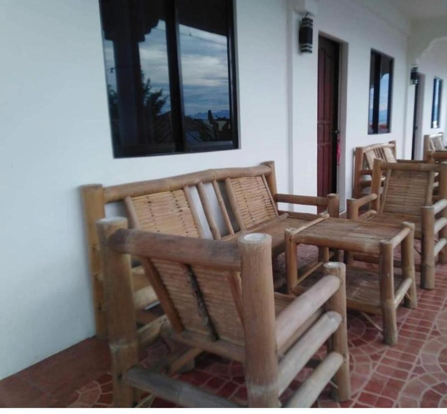Pescador View - Beachfront & Nearby The Ocean Hostels & Restaurant モアルボアル エクステリア 写真