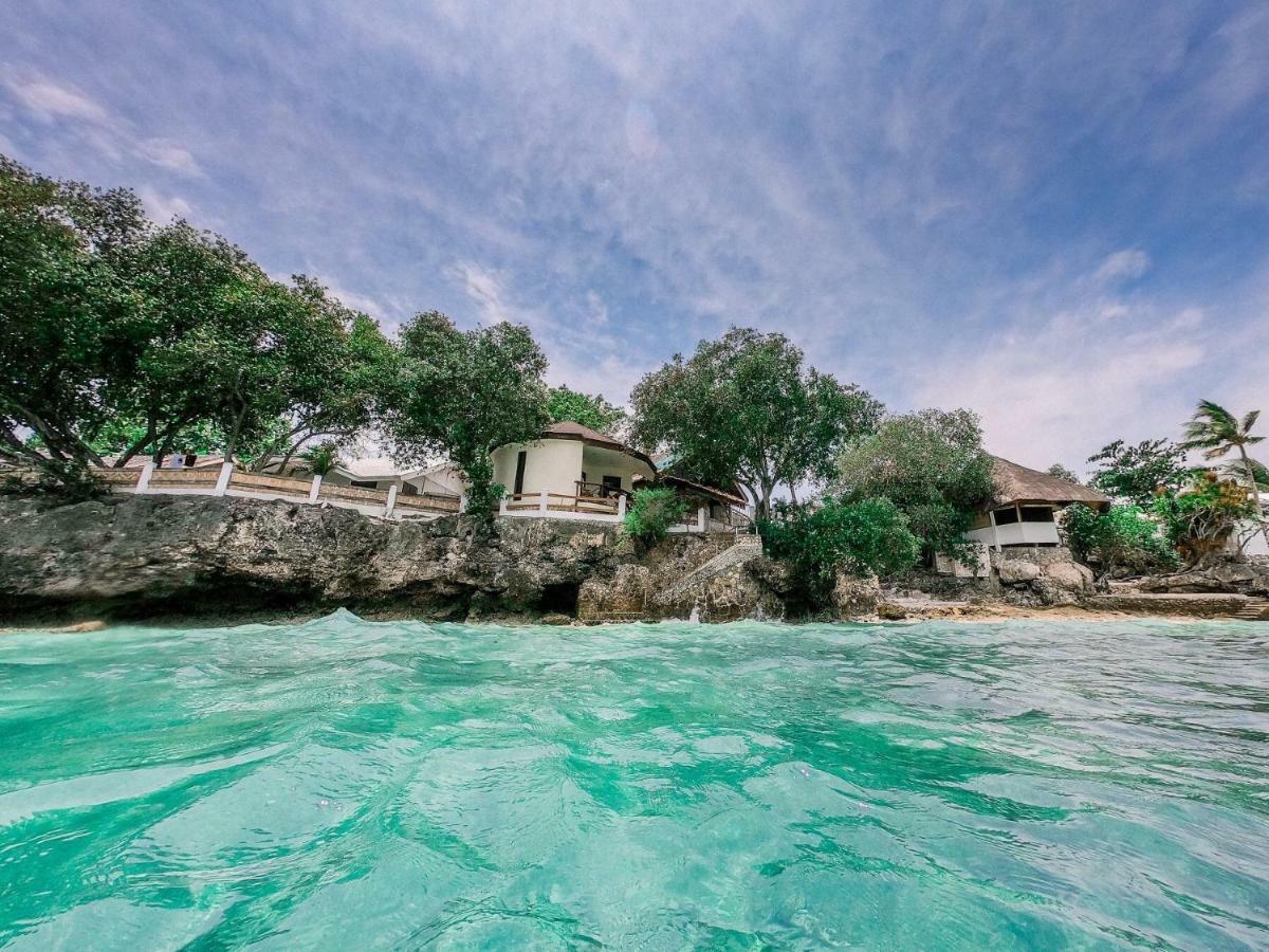 Pescador View - Beachfront & Nearby The Ocean Hostels & Restaurant モアルボアル エクステリア 写真